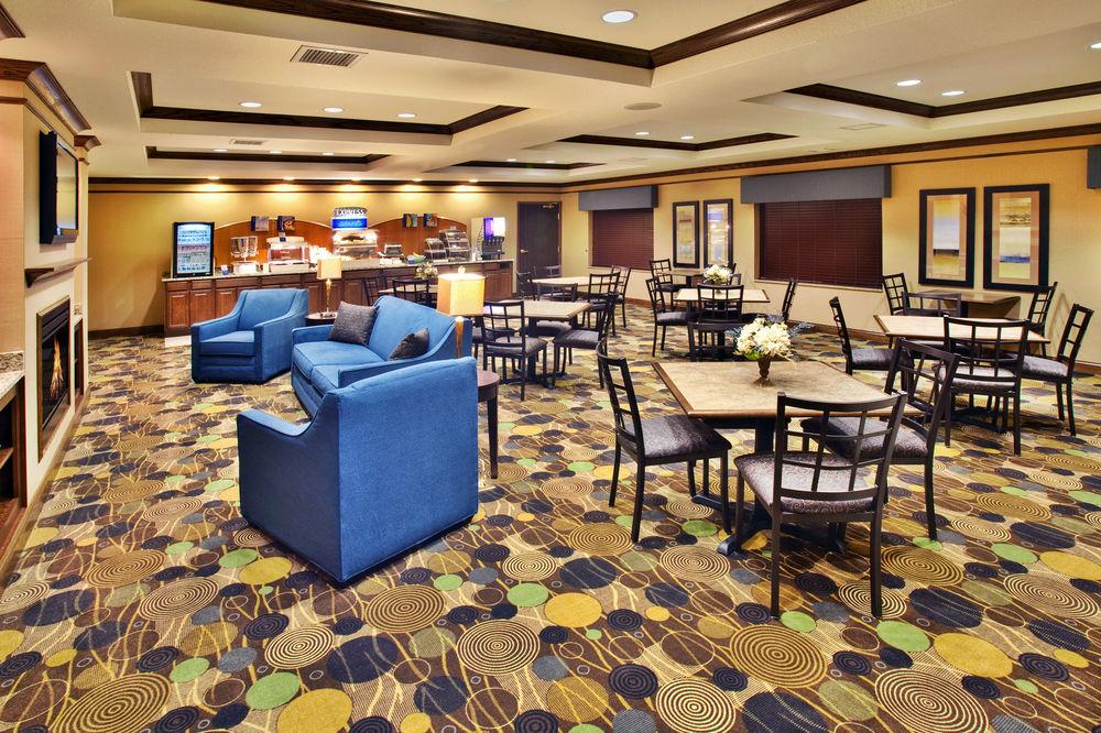 Holiday Inn Express Hotel & Suites - Dubuque West By Ihg Ngoại thất bức ảnh