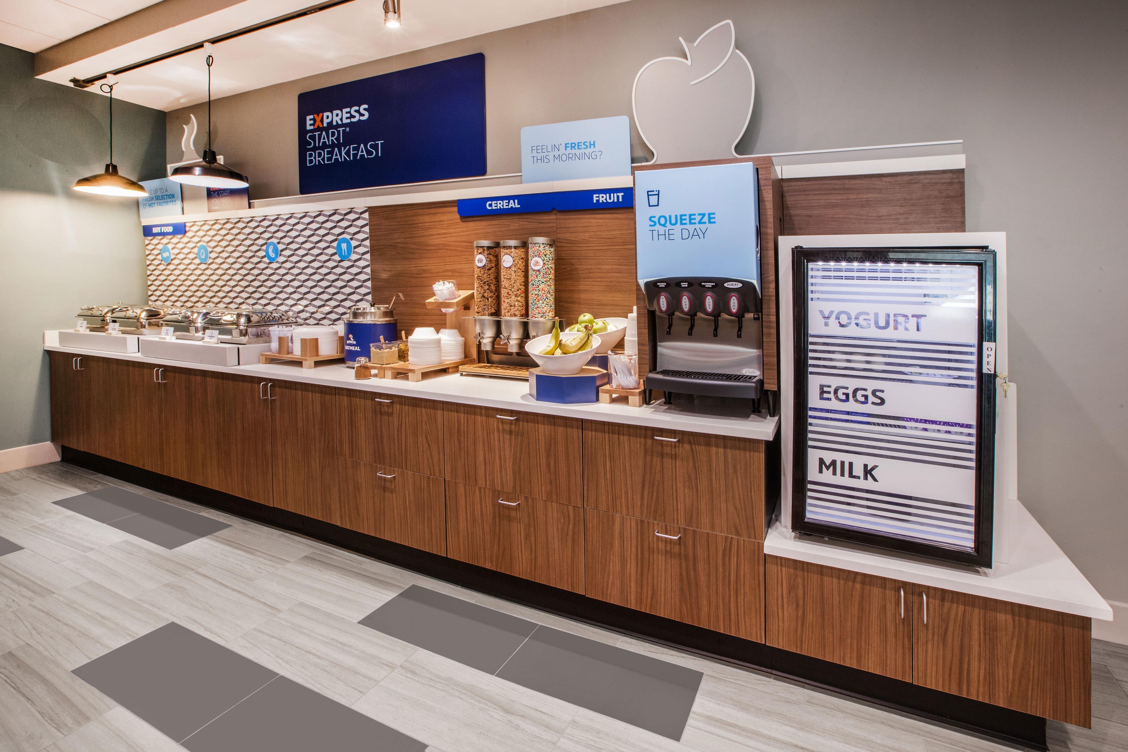 Holiday Inn Express Hotel & Suites - Dubuque West By Ihg Ngoại thất bức ảnh