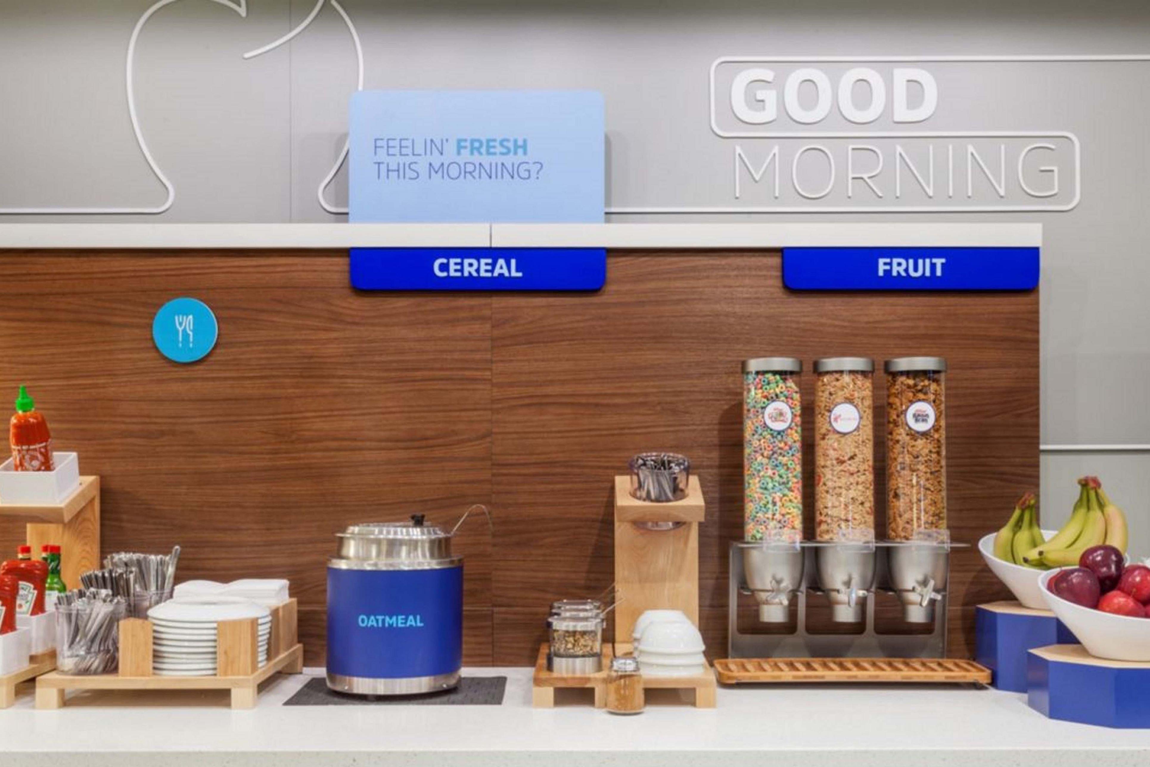 Holiday Inn Express Hotel & Suites - Dubuque West By Ihg Ngoại thất bức ảnh
